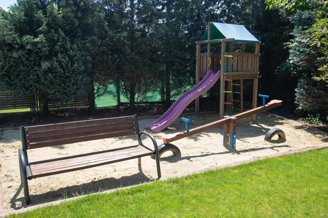 Vision Apartman Sarvar Exterior photo